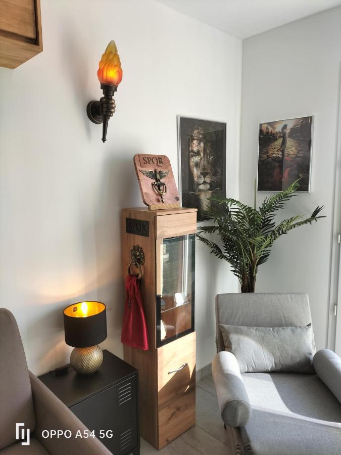 포르트라누벨 Antiqua Roma Spqr Cubiculum 아파트 외부 사진